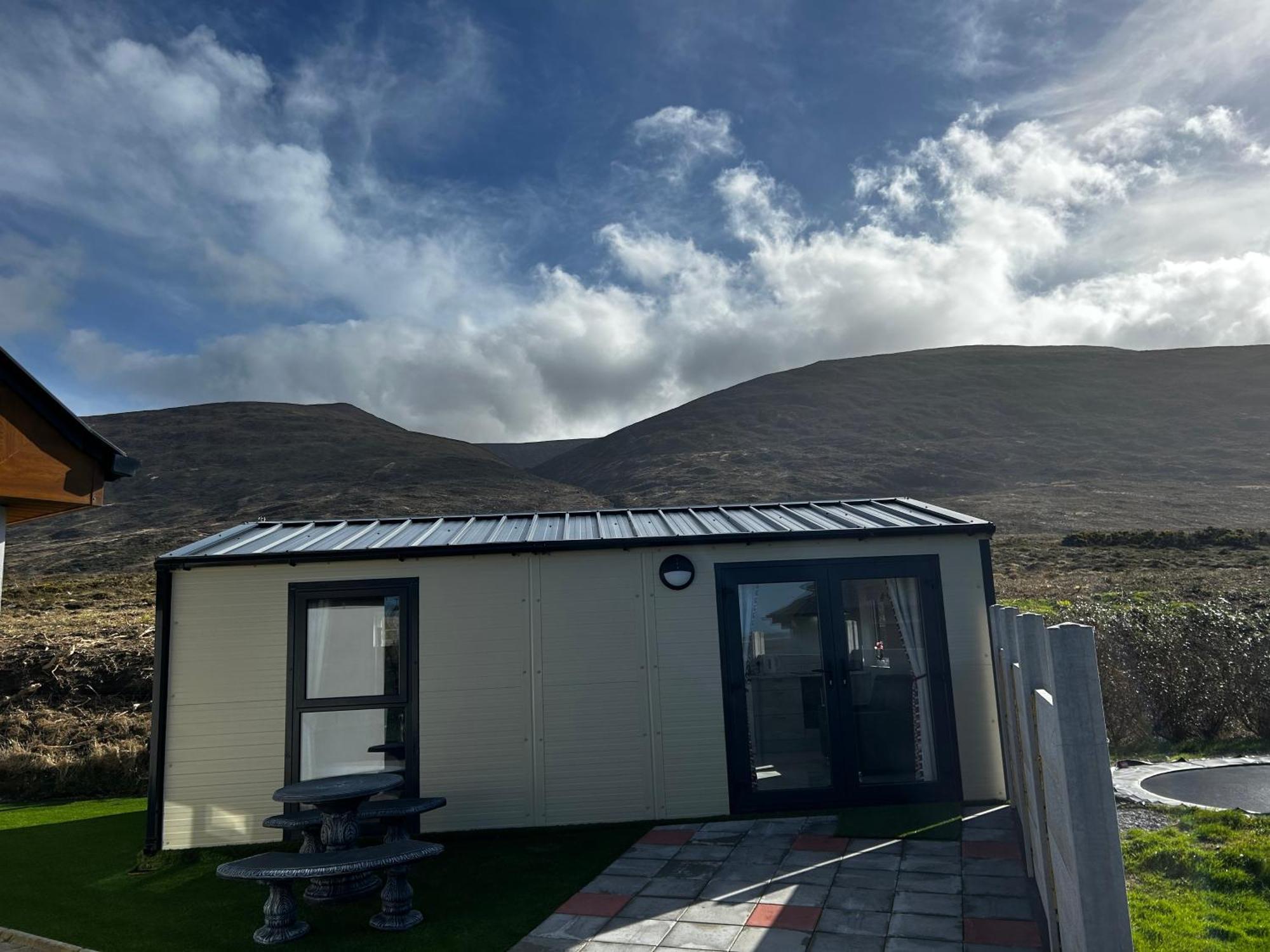 Atlantic Sea View Apartment Tralee Bagian luar foto