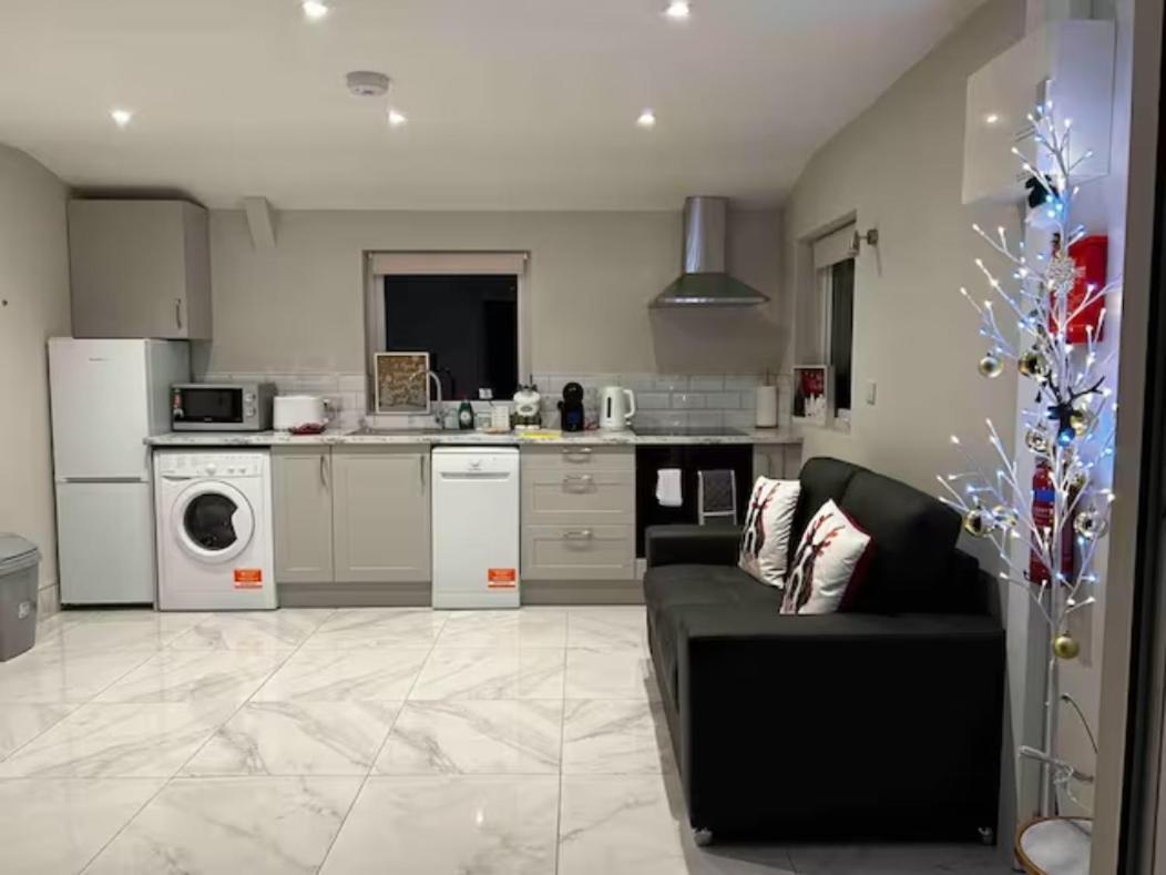 Atlantic Sea View Apartment Tralee Bagian luar foto