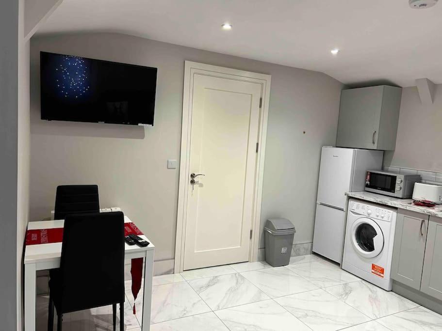 Atlantic Sea View Apartment Tralee Bagian luar foto