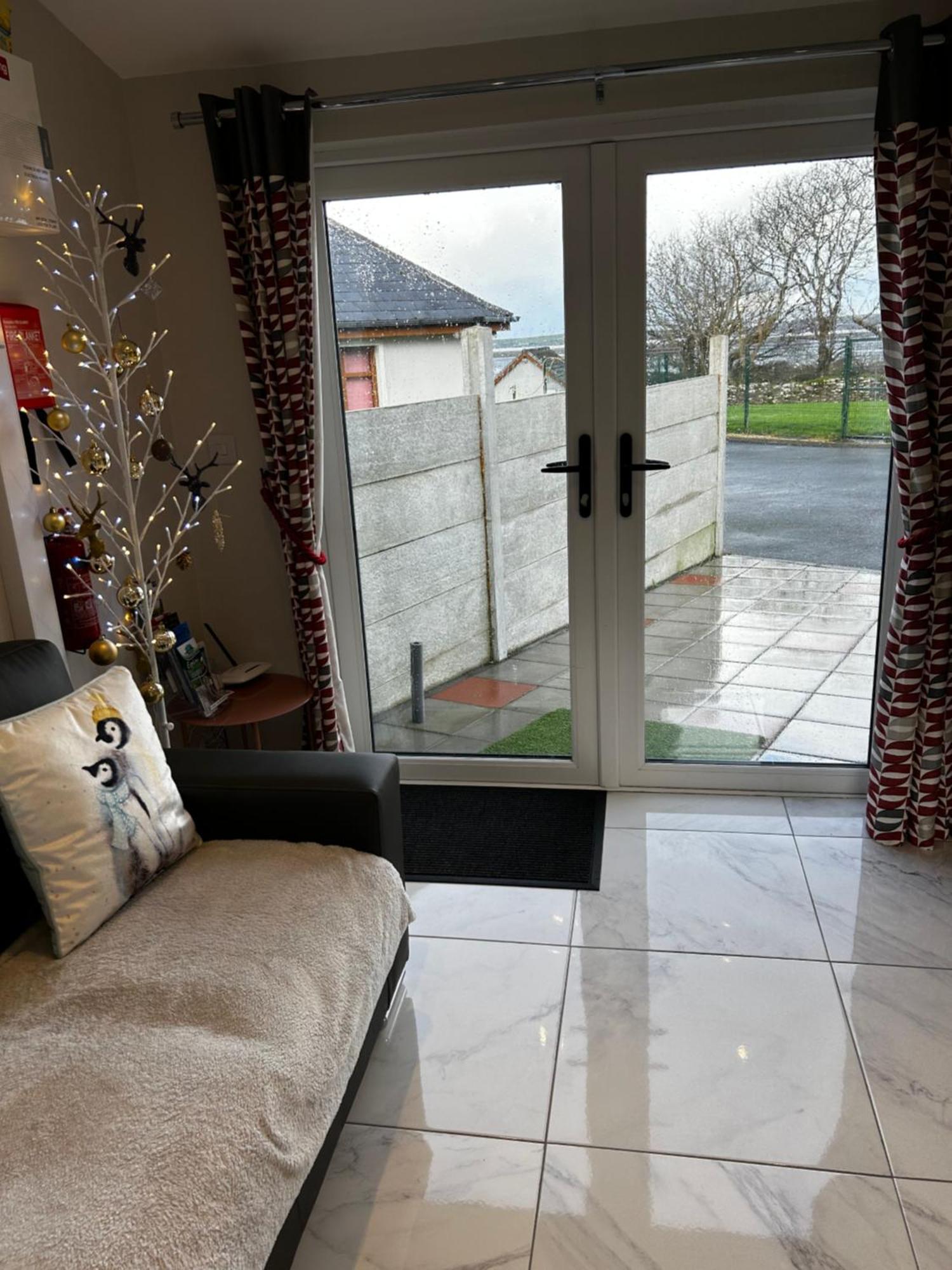 Atlantic Sea View Apartment Tralee Bagian luar foto